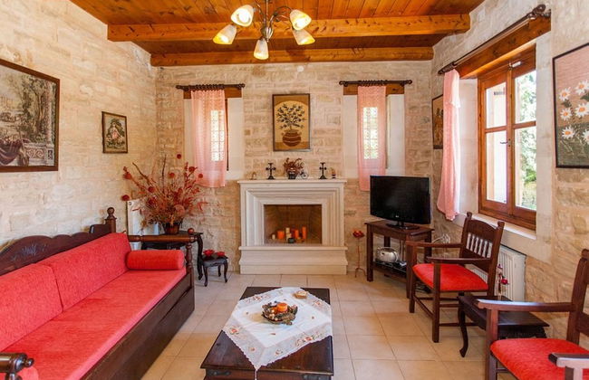Traditional Stone Villa Phaedra With Private Pool Near Beach - Photo 8