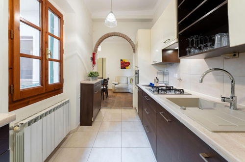 Photo 20 - Mezzo 30 in Firenze With 3 Bedrooms and 2 Bathrooms