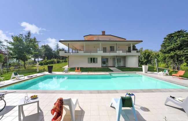 Beautiful Stay in Tavullia - Photo 1