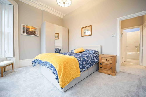 Photo 5 - Beautiful 2-bed Apartment in Weston-super-mare