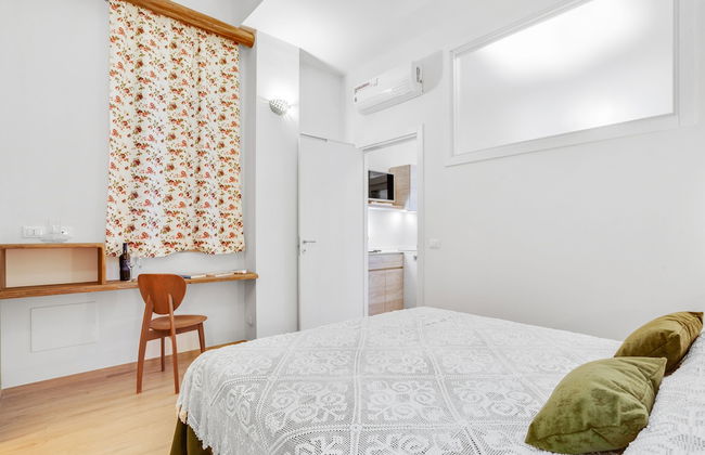MADAME BARI' Apt a step from the sea - Foto 4