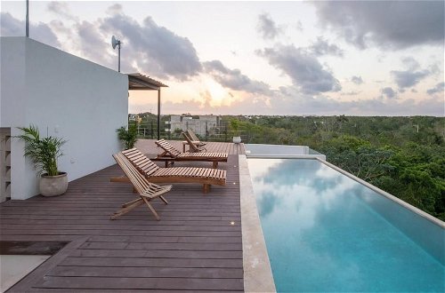 Foto 22 - Exclusive Caribbean Hideaway For Large Groups Super Rooftop Infinity Pool Exceptional Views