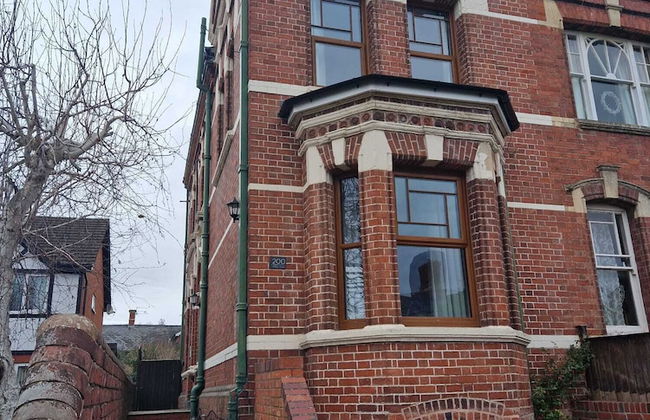 Falcon House, Hereford - Photo 47