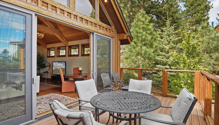 Foto 1 - Luxury Mountain Chalet Deck w/ BBQ & Lake Views