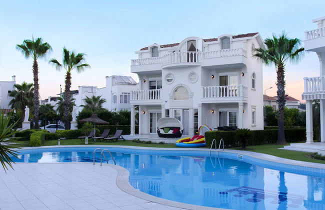 Helios Villa - Foto 1