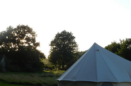 Photo 10 - Cosy 5m Bell Tent Glamping in Rural Herefordshire