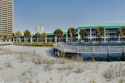 Photo 16 - Destin Holiday Beach Resort