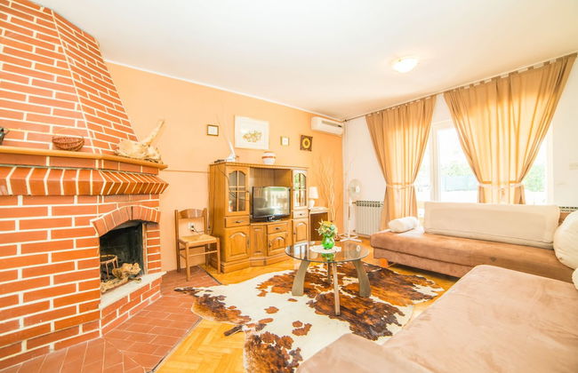 Vacation Pool Apartments - Photo 42