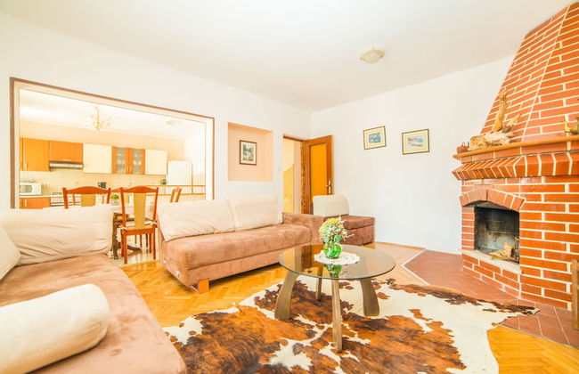Vacation Pool Apartments - Photo 41