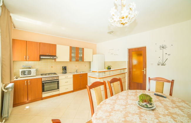 Vacation Pool Apartments - Photo 31