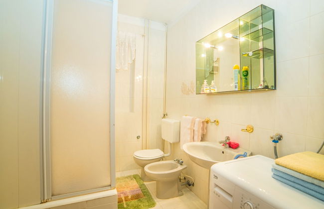 Vacation Pool Apartments - Photo 67