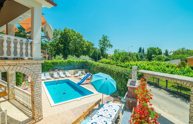 Vacation Pool Apartments - Photo 73
