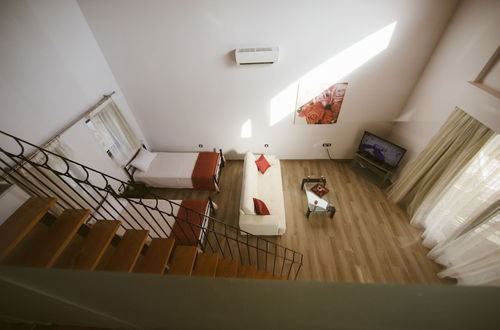 Photo 2 - Estrella Villas