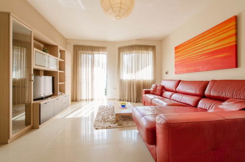 Photo 12 - Luxury Holiday Apartment IN Qawra