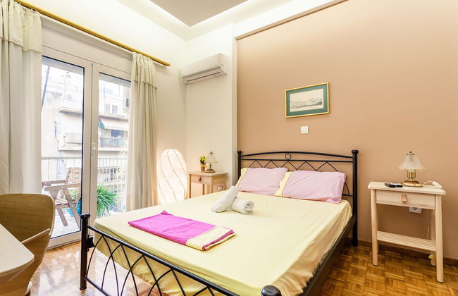 Zografou Hidden Gem - Athens Charming Home - Foto 3