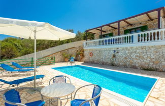 Foto 1 - Villa Martha Large Private Pool Walk to Beach Sea Views A C Wifi Car Not Required - 2247