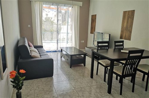 Photo 19 - 1-bed Cosy Apartment Close to Paphos Beach