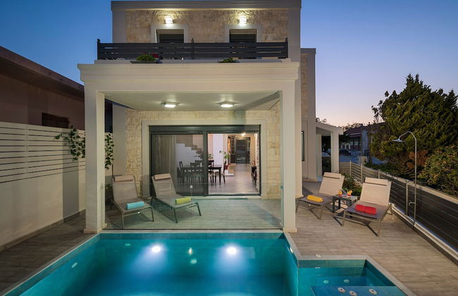 Beautiful Pool Villa for Relaxing Family Holidays - Photo 33