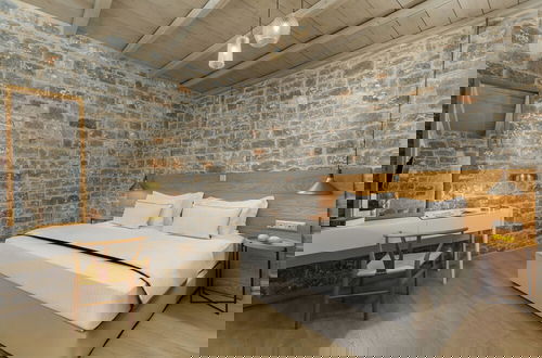 Photo 26 - Trapela Limeni Luxury Suites