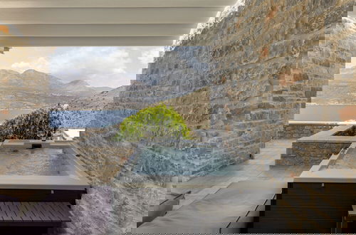 Photo 39 - Trapela Limeni Luxury Suites