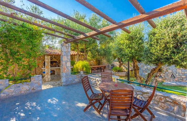 Villa Melina Private Pool Walk to Beach Sea Views A C Wifi Car Not Required - 1605 - Foto 48