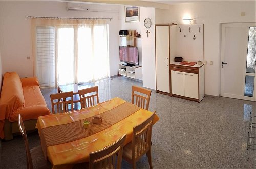 Photo 7 - Beautiful 3-bed Apartment With big Terasse in Nin