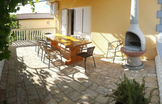 Photo 1 - Beautiful 3-bed Apartment With big Terasse in Nin