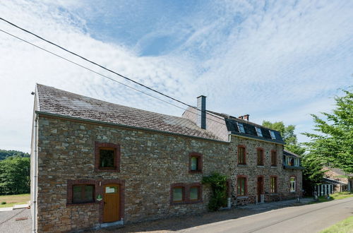 Foto 1 - Luxurious Cottage With Bubble Bath in Burnontige