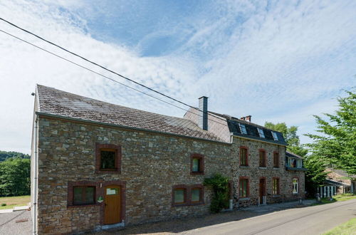 Foto 1 - Luxurious Cottage With Bubble Bath in Burnontige