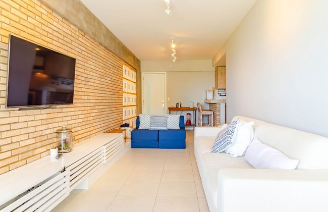 RV01 Excelente Quarto e Sala Pé na Areia - Foto 15