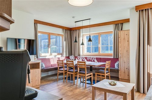 Foto 10 - Exquisite Holiday Home near Ski Area in Königsleiten