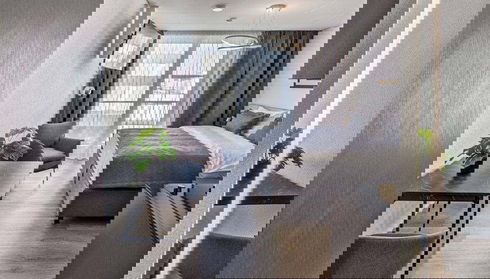 Primary image