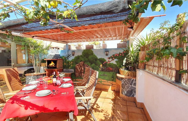 Attic Terrace BBQ, Airport-Barcelona, cerca Playas Castelldefels - Foto 1