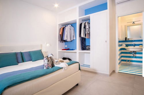 Photo 3 - Family Apartment in Sorrento Centre