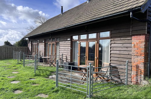 Photo 25 - Bike Shed - Beautiful 1-bed Cottage in Shorwell