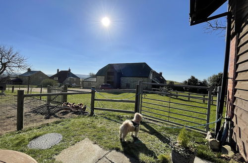 Photo 17 - Poachers Hut - Captivating 1-bed Cottage Shorwell