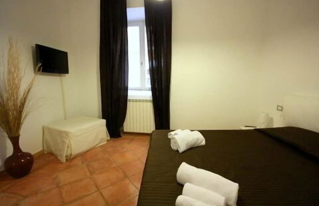 Hip Suites - Photo 15