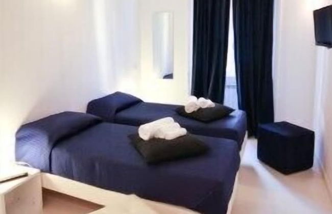 Hip Suites - Photo 17