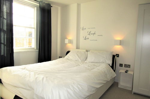 Photo 2 - En-suite Room Kings Cross - 7