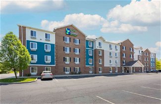 Photo 1 - Extended Stay America Select Suites - Akron - South