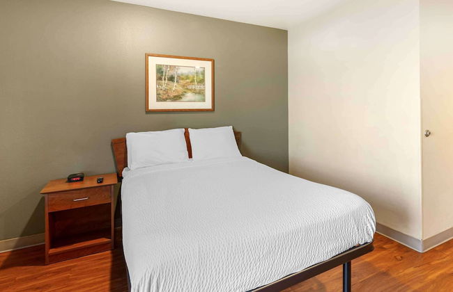Extended Stay America Select Suites - Akron - South - Photo 5