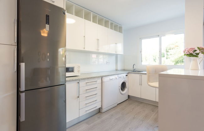 Seaside Marbella Apartments - Photo 17