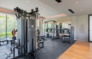 Foto 2 - Luxurious Studio Best Ameneties GYM Stunning Pools Shuttle Service Wifi