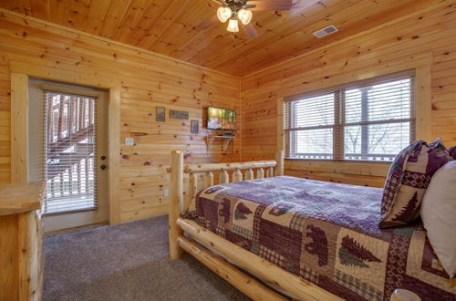 Photo 4 - Pine Tree Lodge