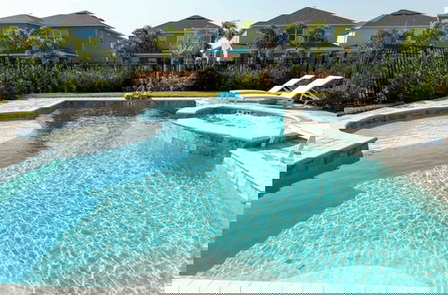 Photo 3 - Home With Game Room, Movie Room and a Pvt Pool 405