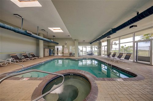 Foto 8 - Marvelous Beach Condo in Orange Beach With Outdoor and Indoor Heated Pool