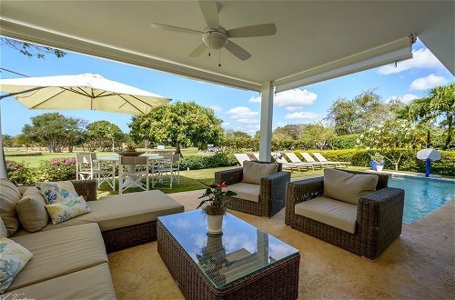 Photo 12 - Private Villa with Pool and Golf Cart