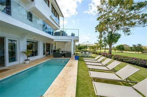 Foto 1 - Private Villa with Pool and Golf Cart