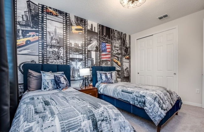 Solara Resort 9 Bedroom Resort Villa by RedAwning - Photo 15