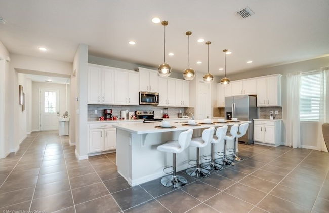 Solara Resort 9 Bedroom Resort Villa by RedAwning - Photo 28